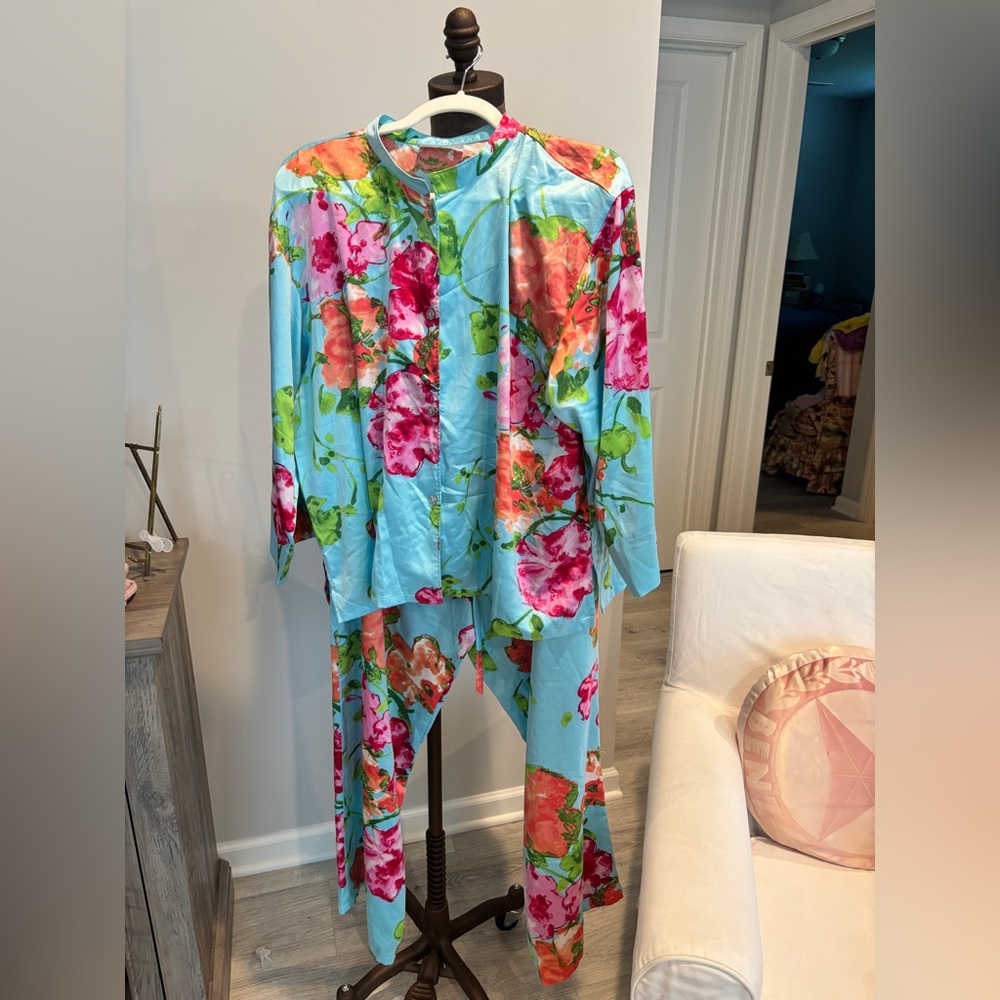 Natori Floral Blue and Pink Two-Piece Set xl
